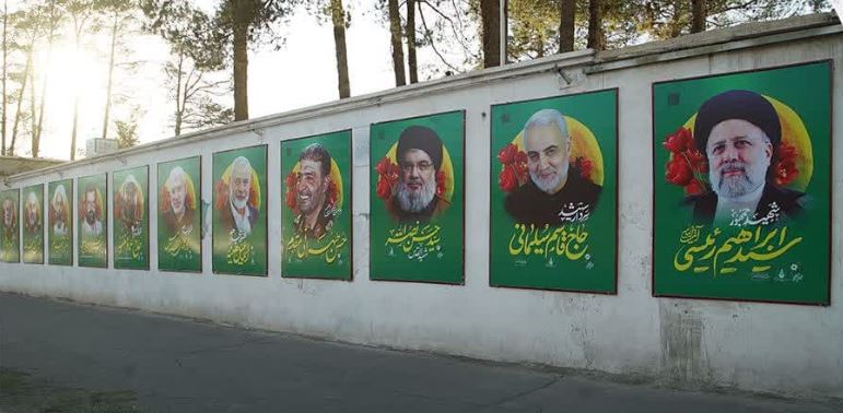 فضا سازی شهری و نصب اِلِمان های  شهدا در شهرستان کاشمر