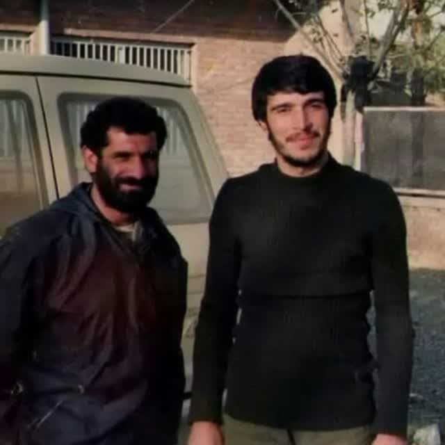 شهیدی از دیار کندر در کنار حاج محمود کاوه