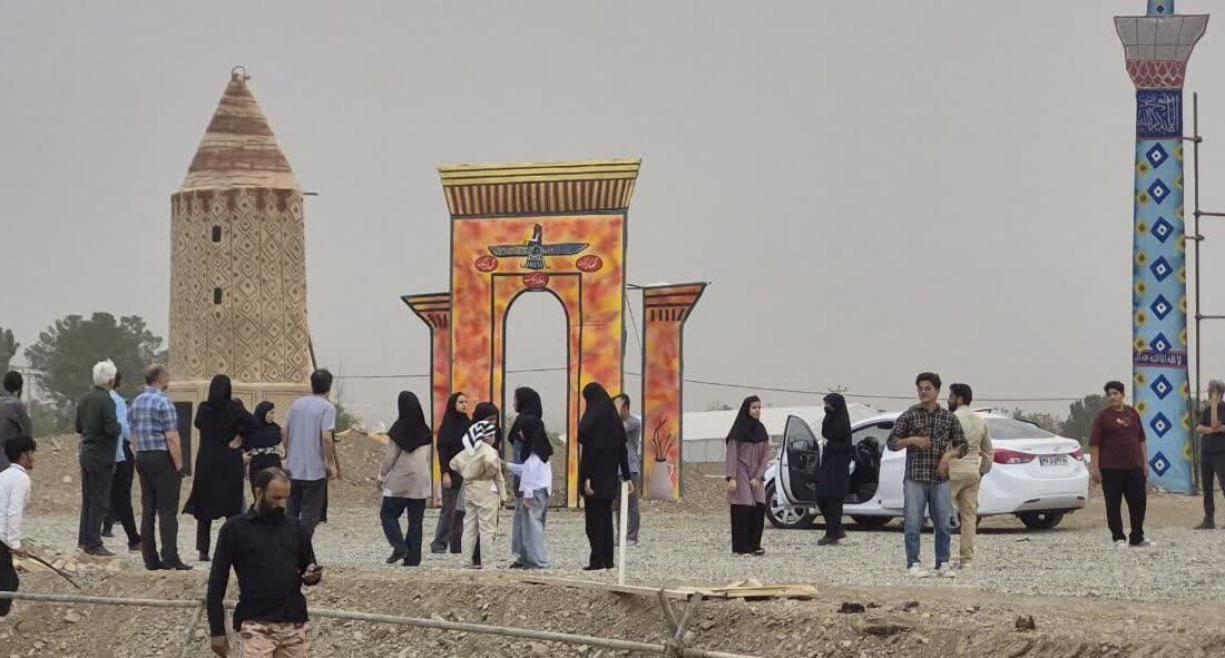 تمرین نمایش سروهای سهی به تعداد ۱۵۰ نفر از هنرمندان خطه ترشیز