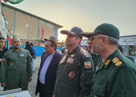 بازدید فرمانده پایگاه پنجم رزمی هوانیروز مشهد مقدس از نمایشگاه های کنگره ملی شهید مدرس و ۱۲۲۲شهید ترشیز