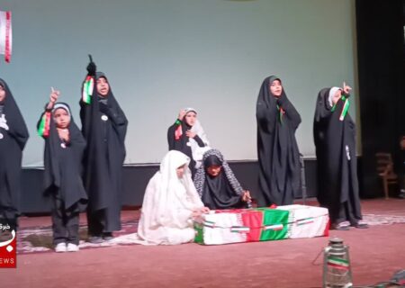 همزمان با گرامیداشت هفته دفاع مقدس یادواره شهدای هنرمند در کاشمر برگزار شد